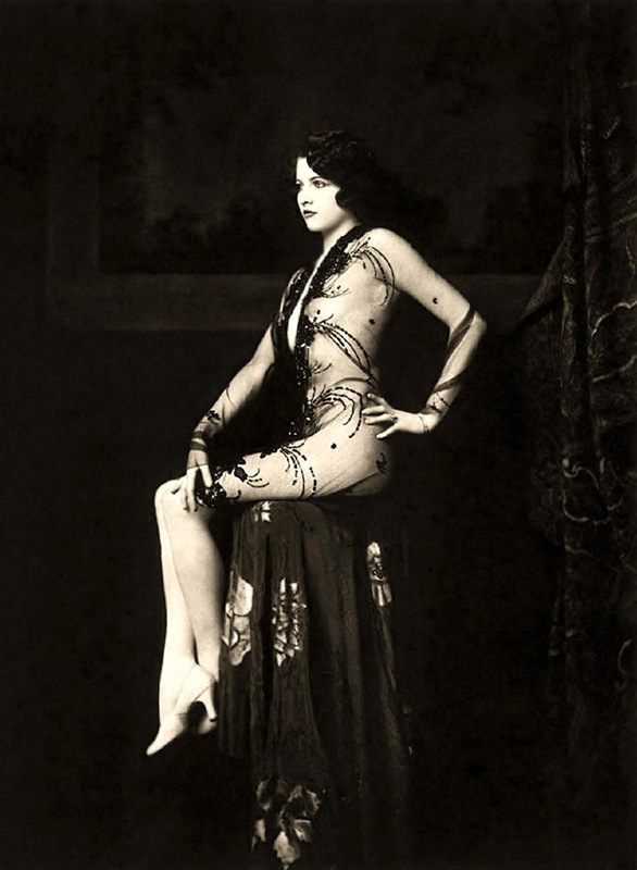 Ziegfeld Follies Girls 1920 Broadway 11 Les filles des Ziegfeld Follies dans les années 1920