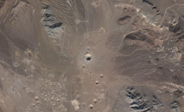 grand cratere humain explosion nucleaire 01 Le plus grand cratère d’origine humaine