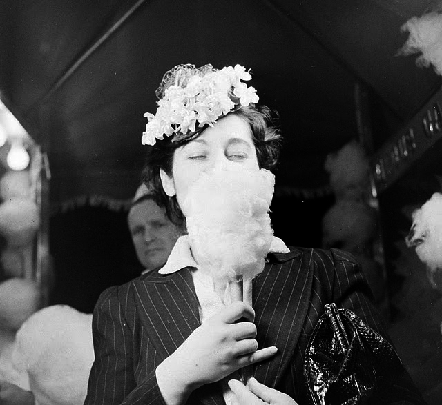 nina leen barbe a papa barbapapa 04 La barbe à papa