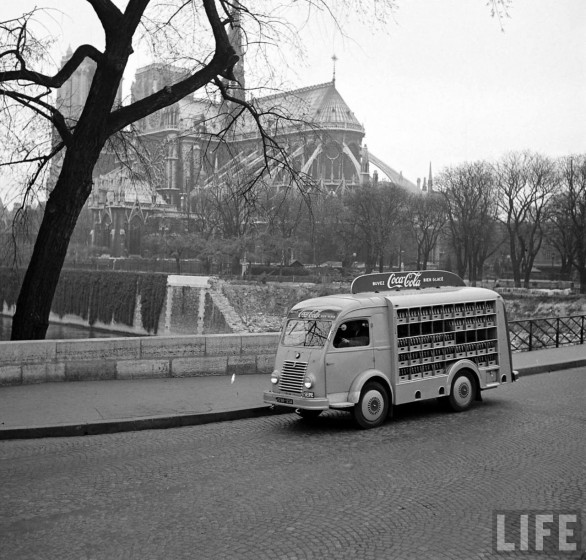 1950-coca-cola-arrive-france-01