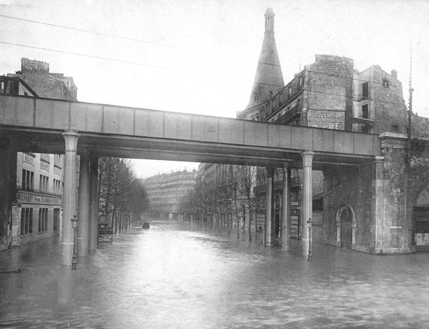 crue paris avenue ledru rollin La crue de la Seine à Paris en 1910  photo histoire 