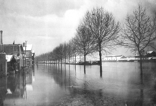 crue paris point du jour La crue de la Seine à Paris en 1910  photo histoire 