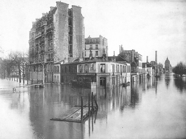 The flood of the Seine in Paris 1910 crue paris quai rapee boulevard diderot crue paris quai rapee boulevard diderot La crue de la Seine à Paris en 1910 photo histoire