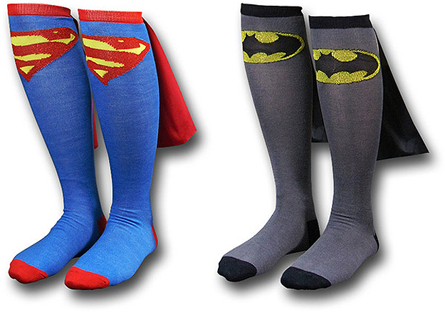 chaussette superhero cape 01 Chaussettes de superhéros avec capes  choses 