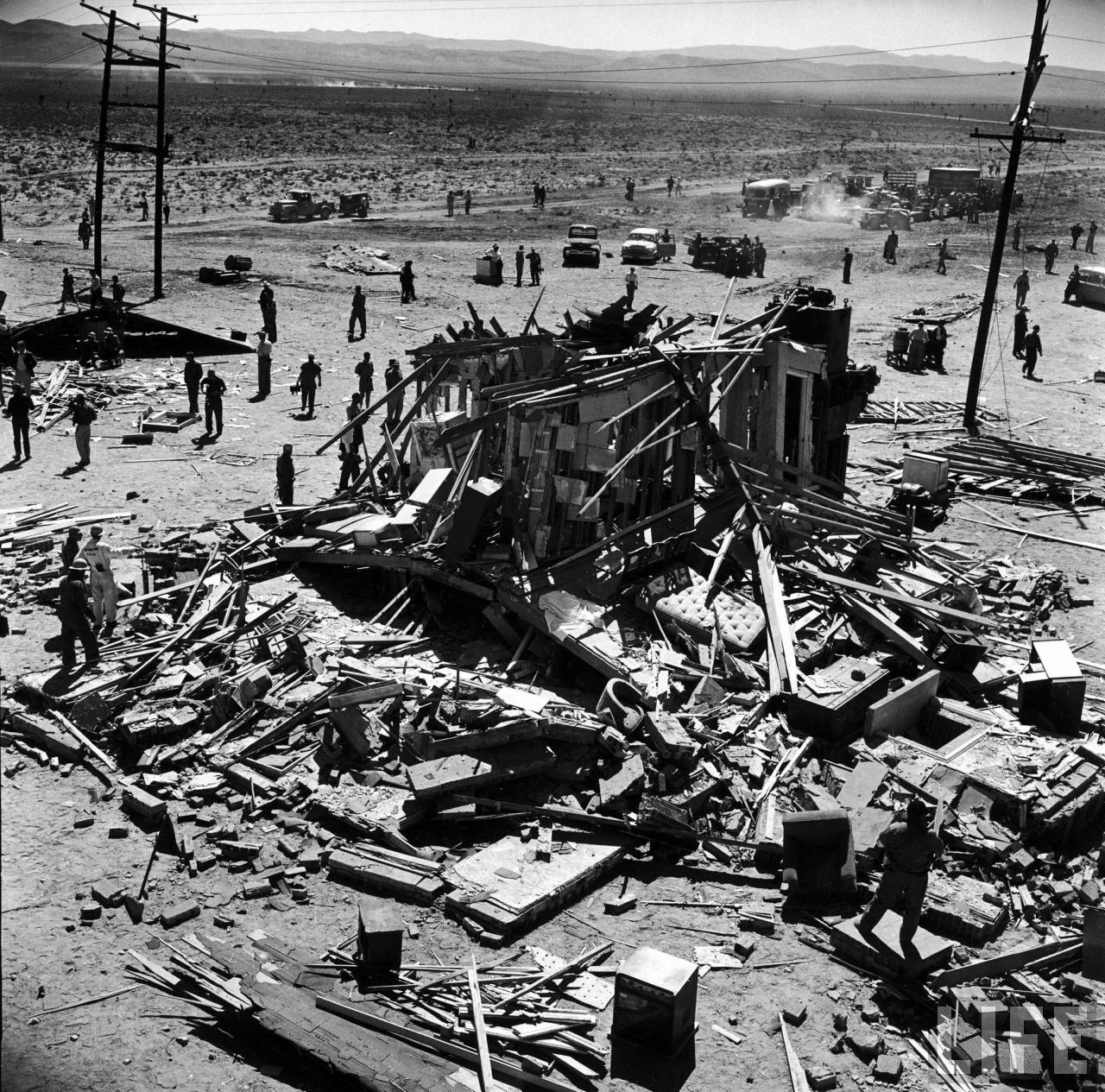 Tester la déflagration dune bombe atomique operation doorstep effet bombe nucleaire 05 operation doorstep effet bombe nucleaire 05 Tester la déflagration dune bombe atomique photo histoire bonus