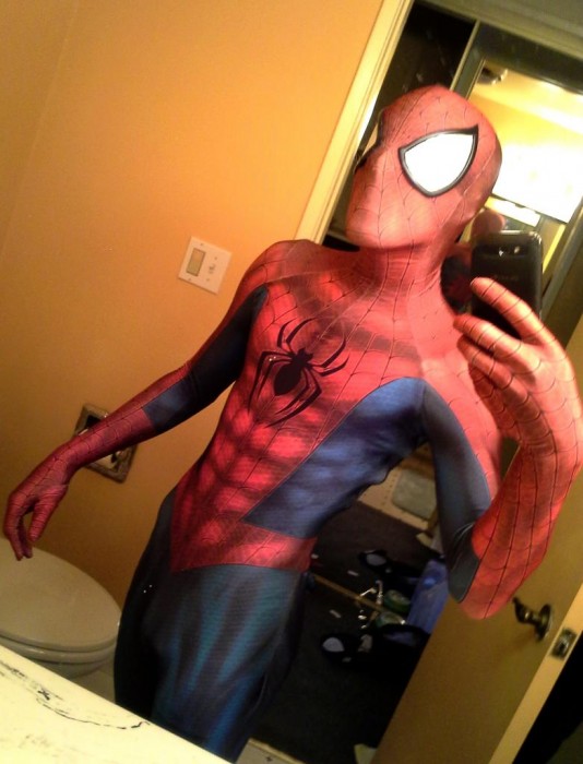 Comment-fabriquer-costume-spiderman-26