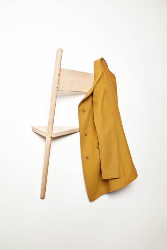 chaise-porte-manteaux-02