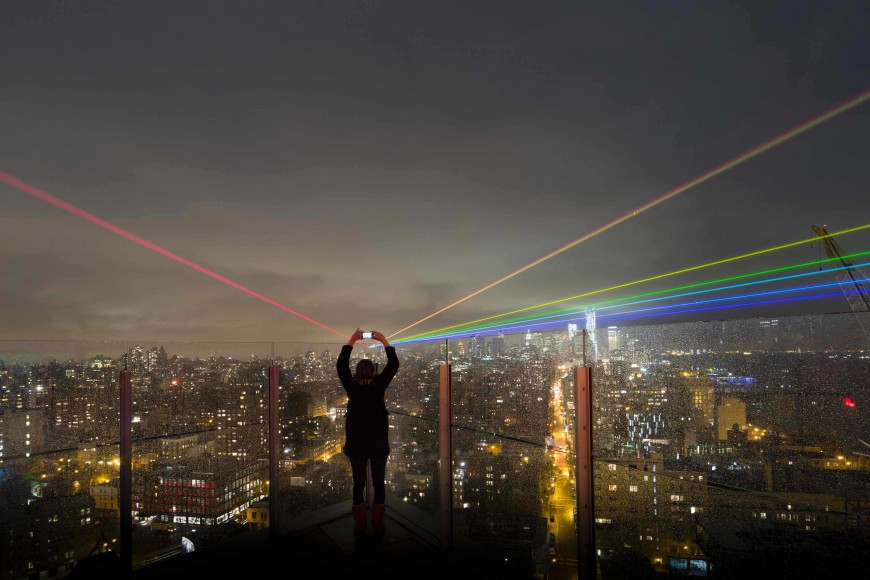 laser-nuit-blanche-global-rainbow-toronto-02