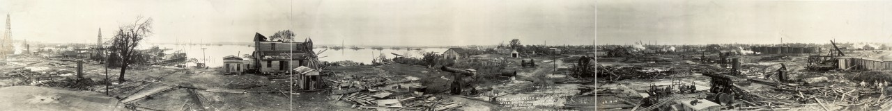 Le gisement de Goose Creek après un cyclone le 24 mai 1919