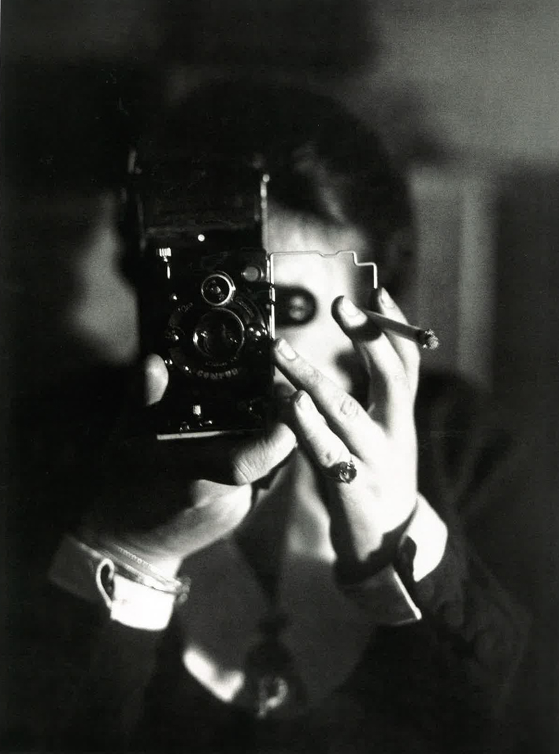 vieux-selfie-mirroir-autoportrait-09-gemaine-krull-1925