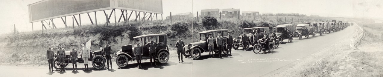 Une compagnie de transport motorisé en route vers Santa Cruz - 1919