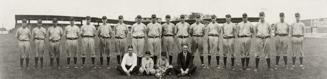 Oriole-1921-baltimore-baseball-team