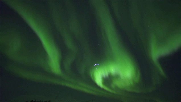 parapente-aurore-boreale