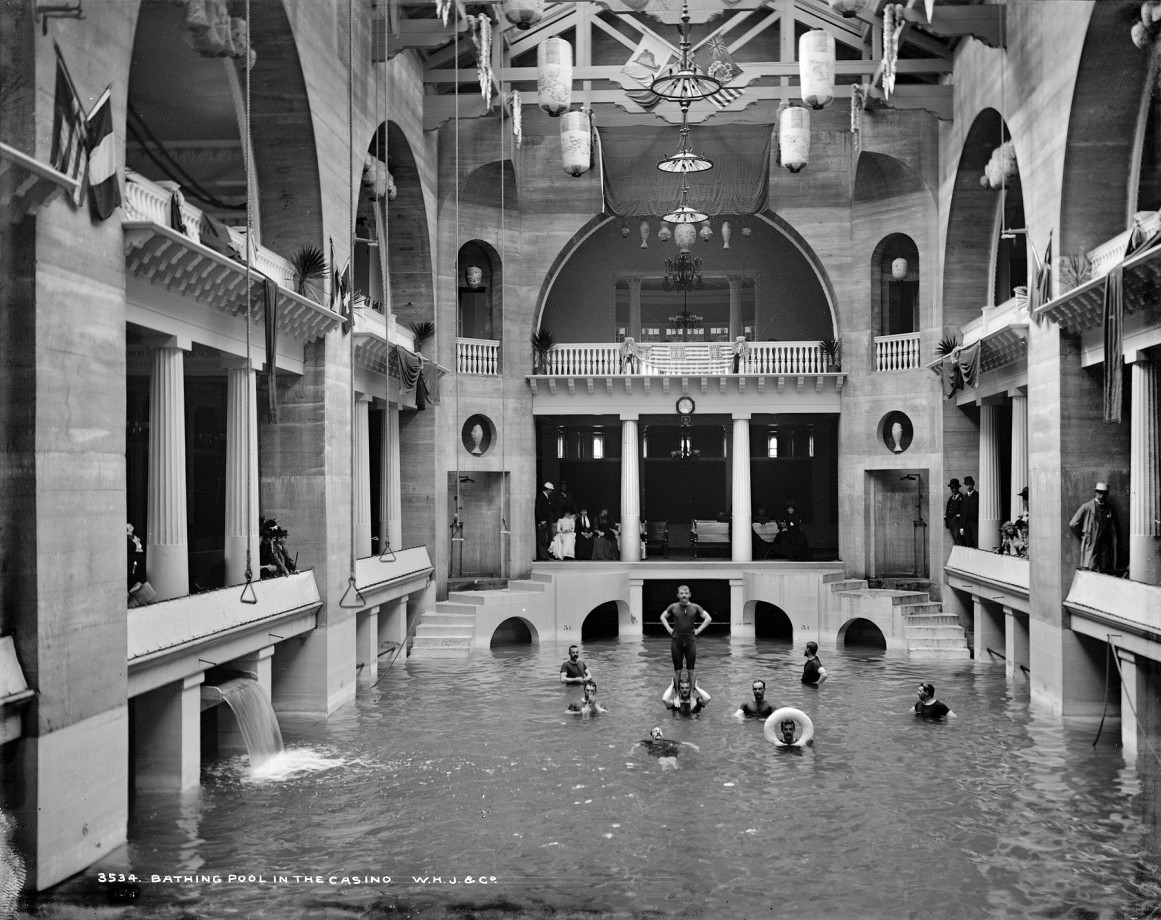 La piscine de l’hôtel Ponce de León, St. Augustine en Floride, 1898
