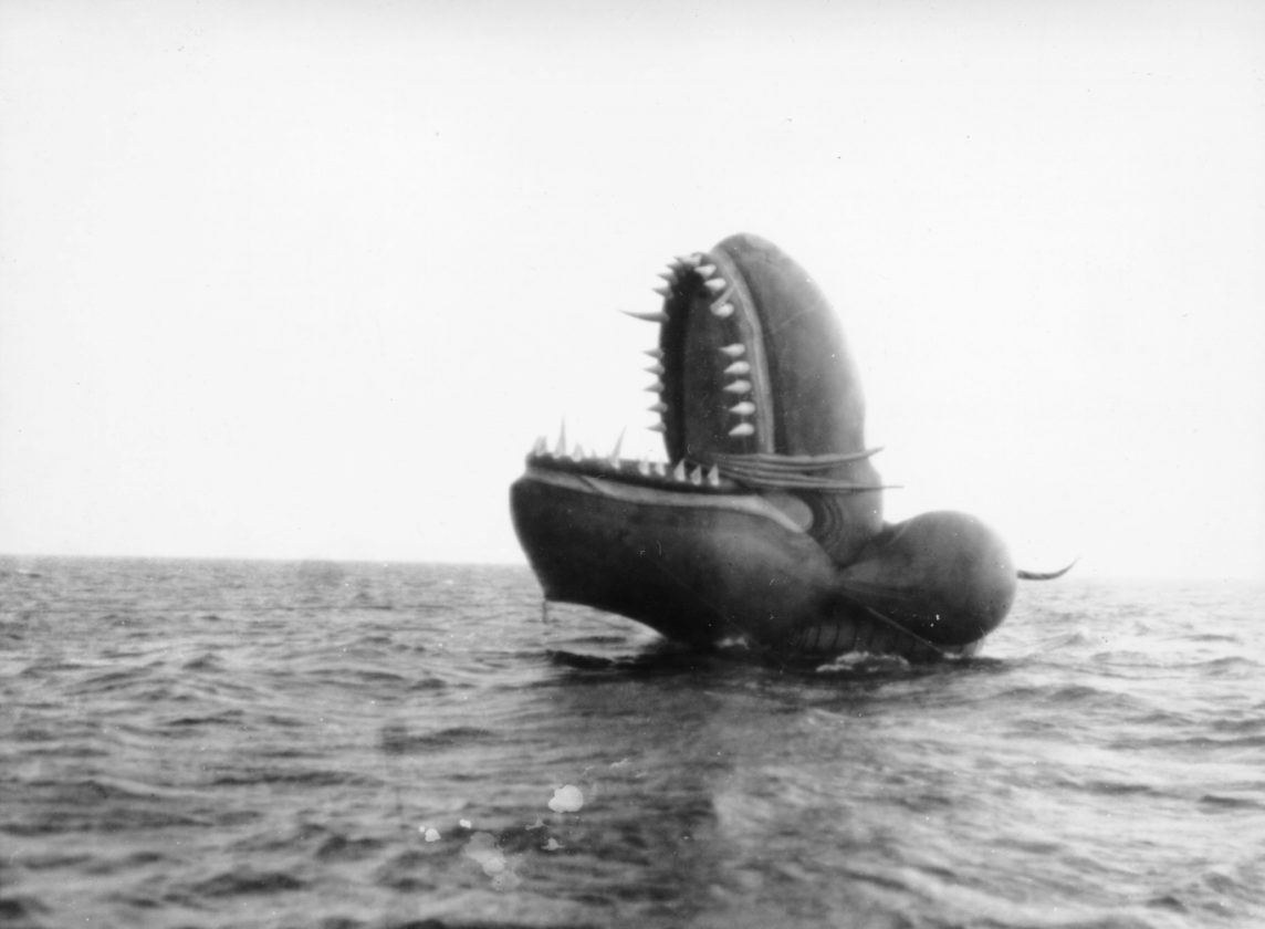 Sea-Serpent-Nantucket-Monstre-33
