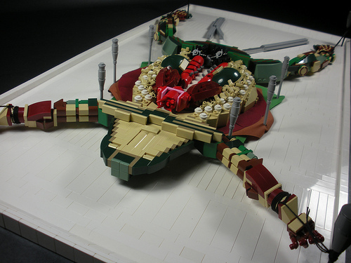Dissection d’une grenouille en Lego