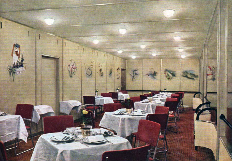 L&rsquo;intérieur du dirigeable l&rsquo;Hindenburg en couleur