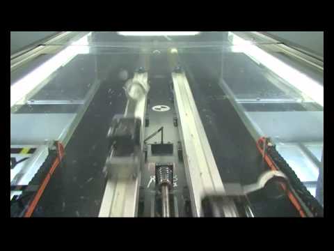 Un robot jongleur
