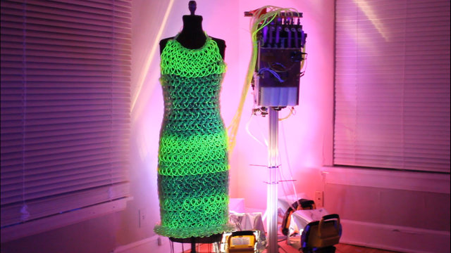 Une robe liquide