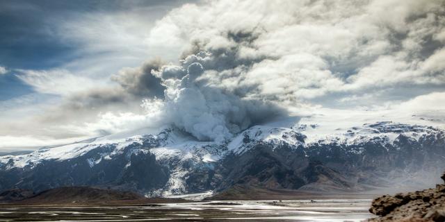 Vidéo TimeLapse de l’éruption du volcan Eyjafjallajökull