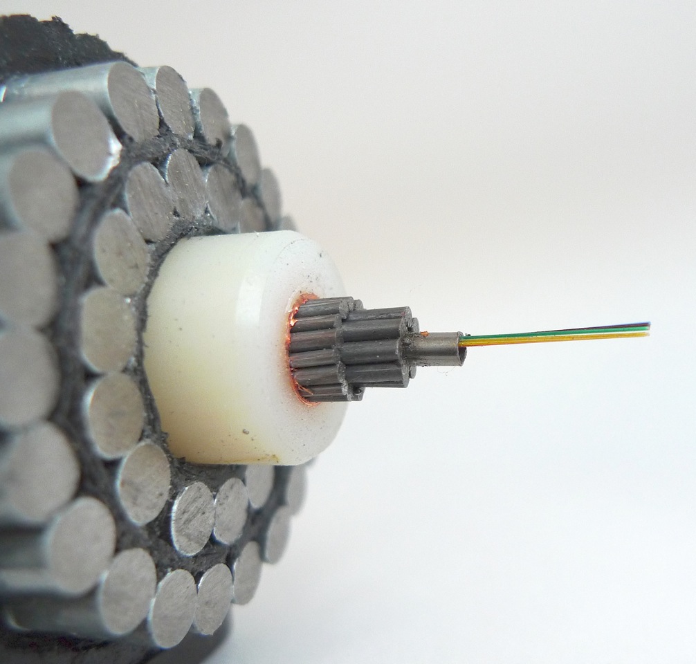 Anatomie d’un câble de fibre optique sous marin