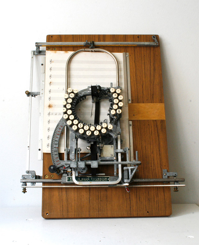 Une machine à écrire pour la musique