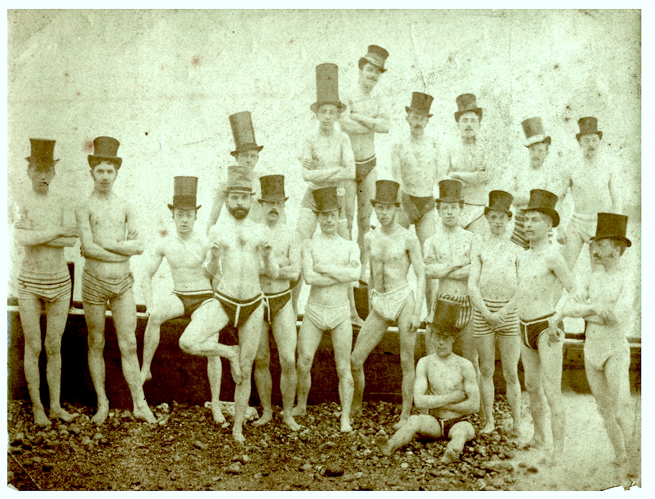[Mystère #15] Les membres du club de natation de Brighton en 1863