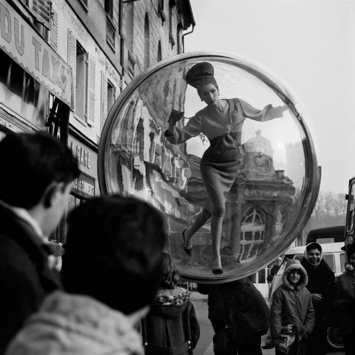 Melvin-Sokolsky-mode-bulle-paris-08