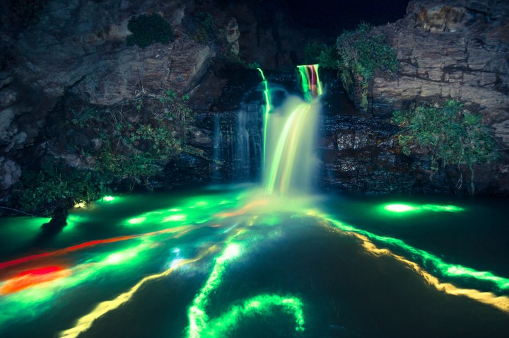 lumiere-nuit-cascade-01