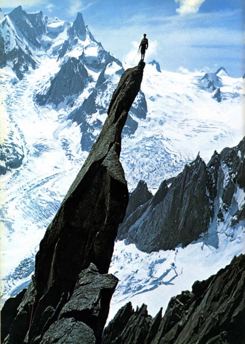 [Mystère #50] Gaston Rébuffat photographié sur l&rsquo;aiguille du Roc par George Tairraz