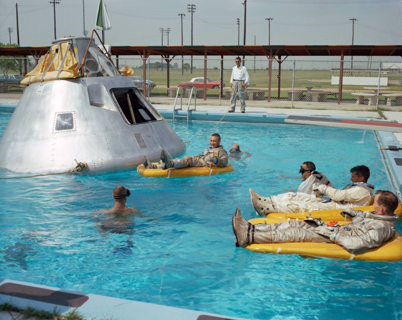 L’équipage d’Apollo 1 s’entraîne à l’atterrissage en mer en 1966