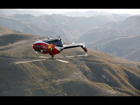 Des acrobaties en hélicoptère