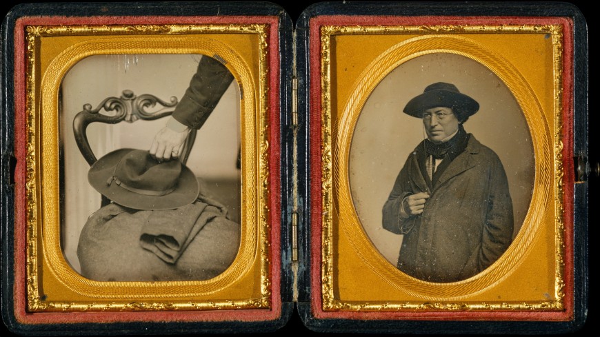 Cornelius Conway Felton, son manteaux et son chapeau – 1850