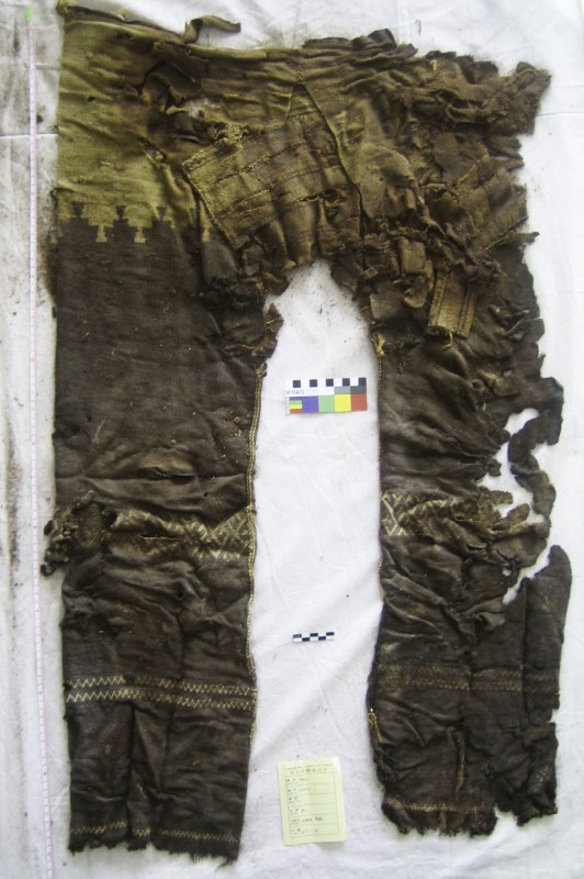 plus-vieux-pantalon-02