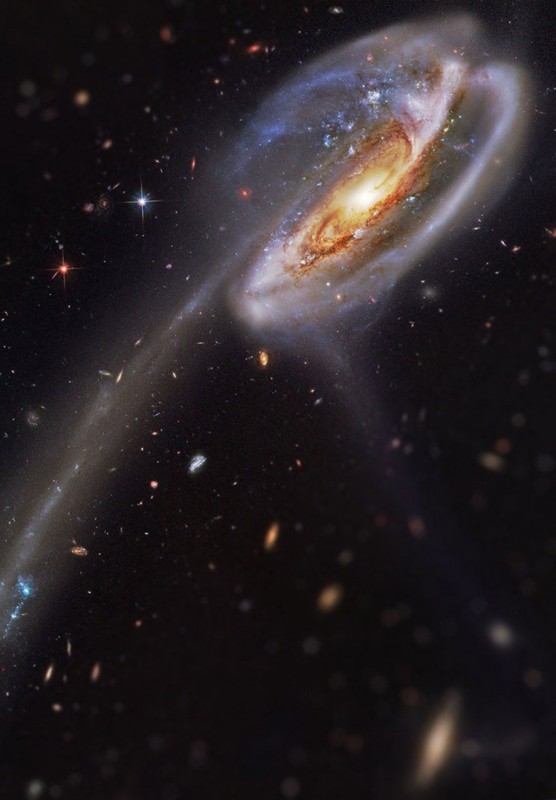 profondeur-champ-espace-telescope-hubble-10