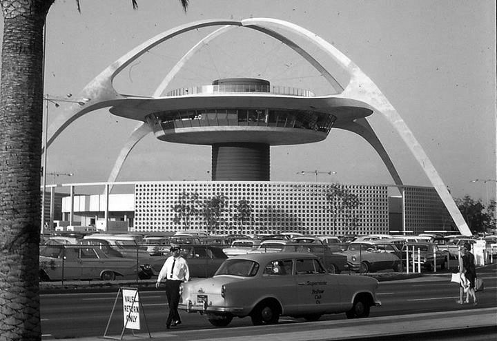 theme-building-aeroport-los-angeles-vintage-01