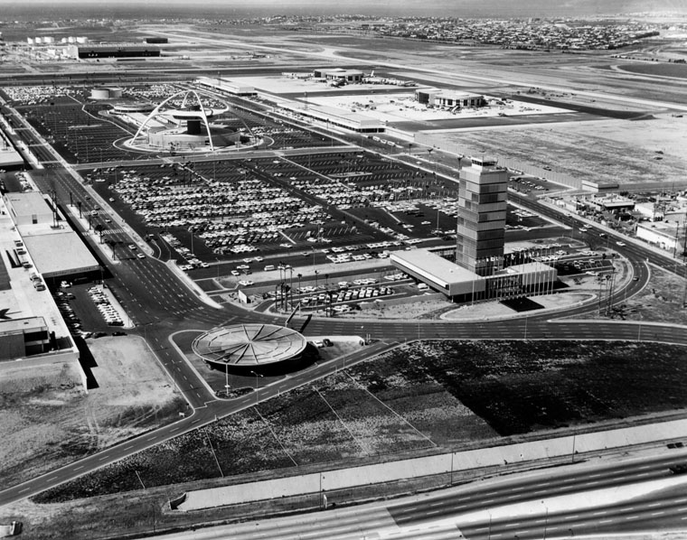 theme-building-aeroport-los-angeles-vintage-05