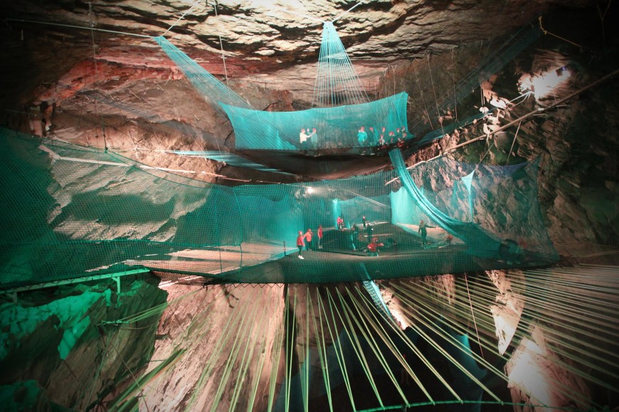 trampoline-grotte-ecosse-05