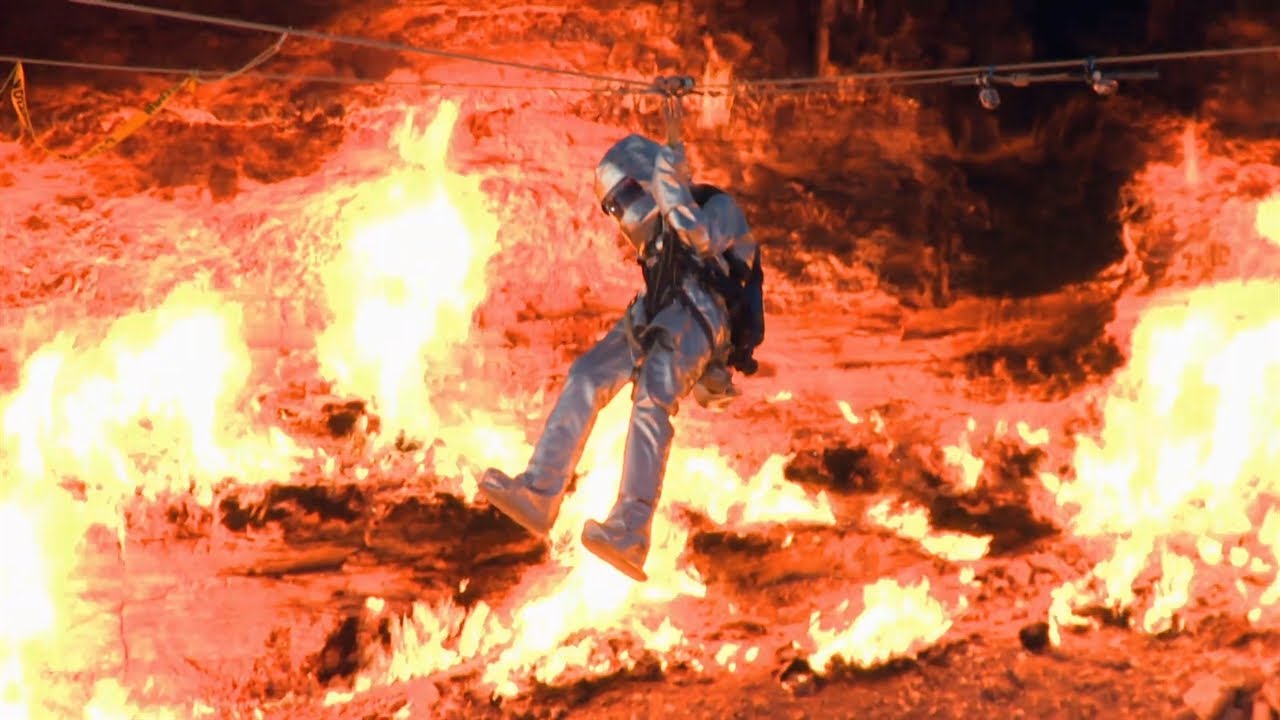 Au dessus du trou en feu du Turkménistan