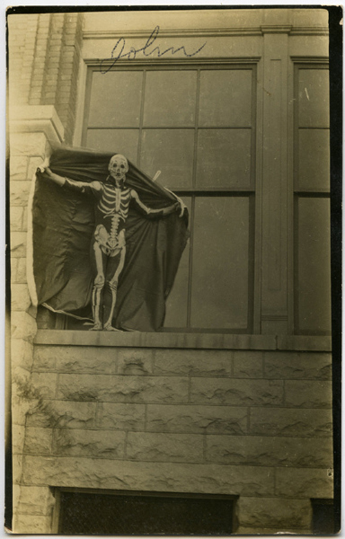ancien-costume-halloween-deguisement-21