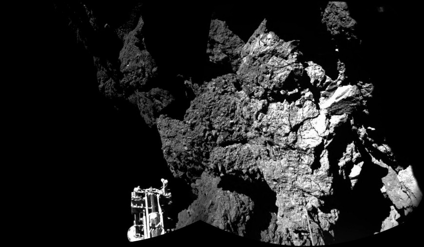 La première image prise par Philae depuis la surface