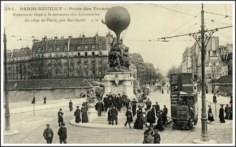 paris-statue-hommage-balon-avion-02