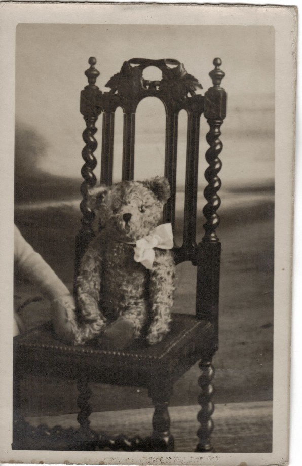 photo-ancienne-poupee-nounours-01