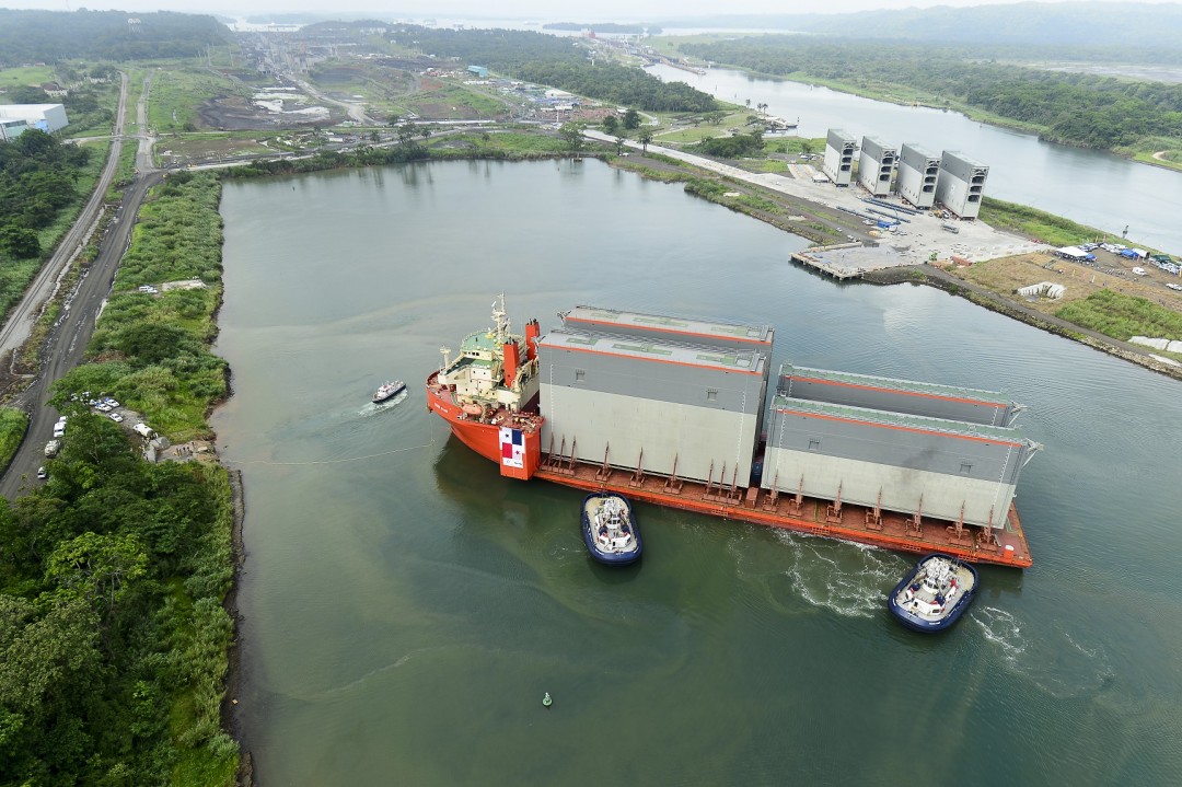 porte-canal-panama-05