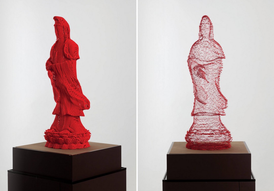 Des sculptures en papier visibles de coté