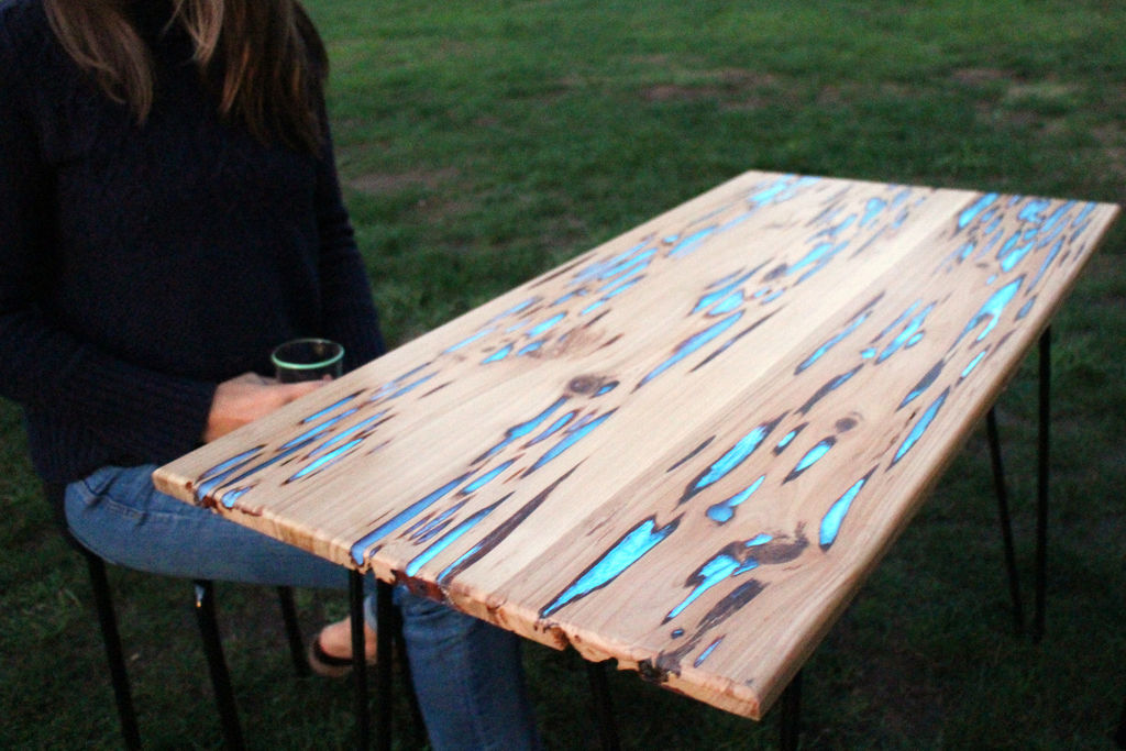 table-trou-fluo-01