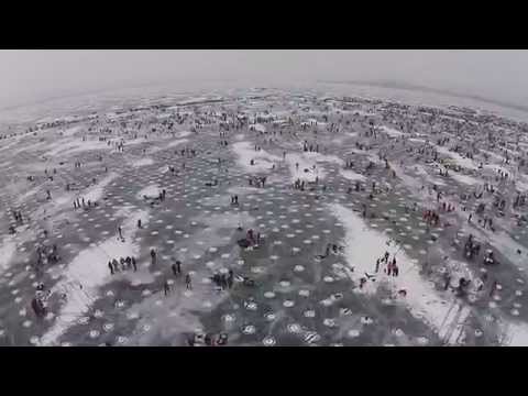 Le plus gros concours de pêche sur glace du monde