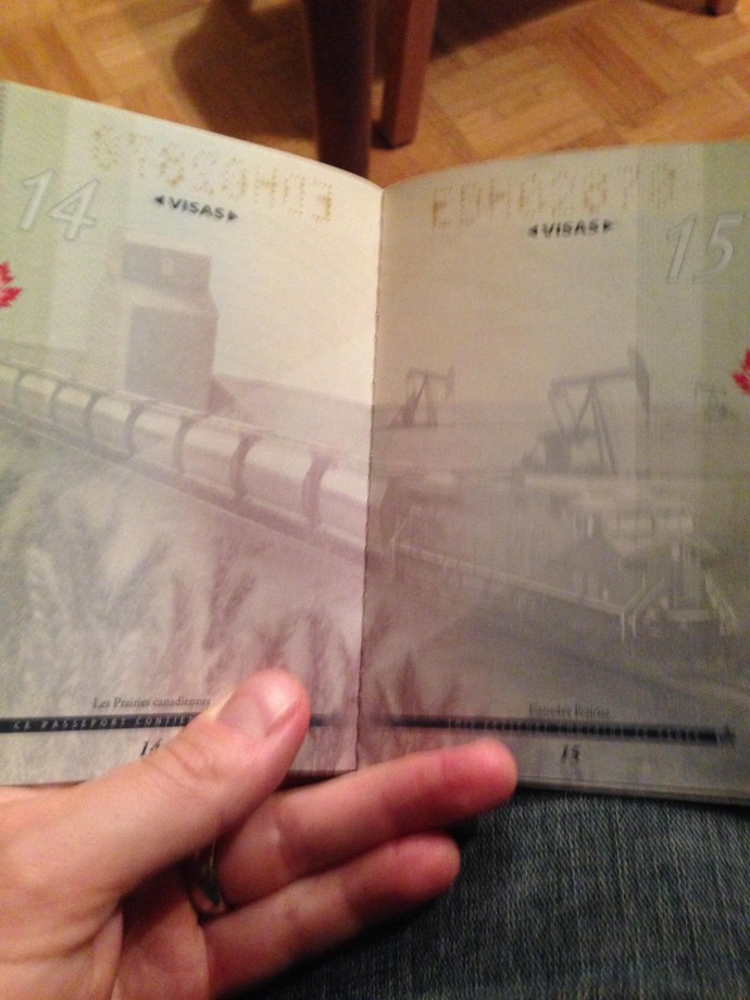 passeport-canada-uv-noire-lumiere-06