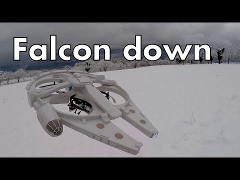 Le drone Millennium Falcon