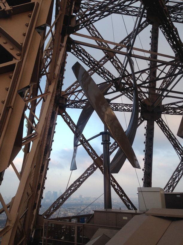 eolienne-tour-effeil-03